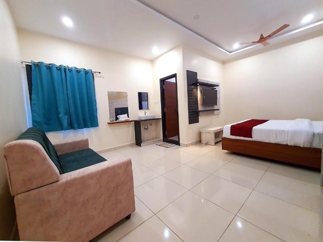 Hotel Vsr Grand Vijayawāda Exterior foto