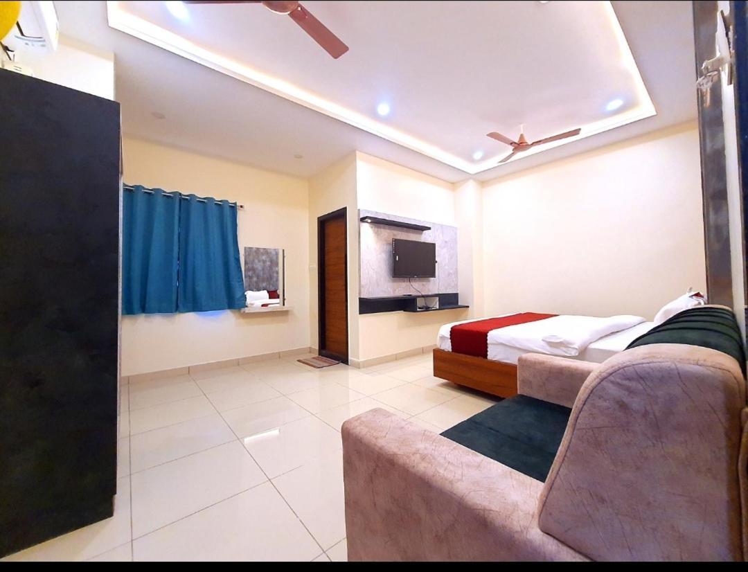 Hotel Vsr Grand Vijayawāda Exterior foto