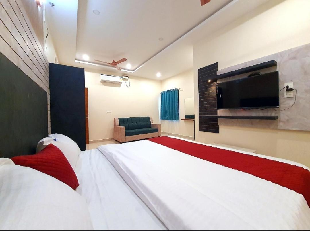Hotel Vsr Grand Vijayawāda Exterior foto